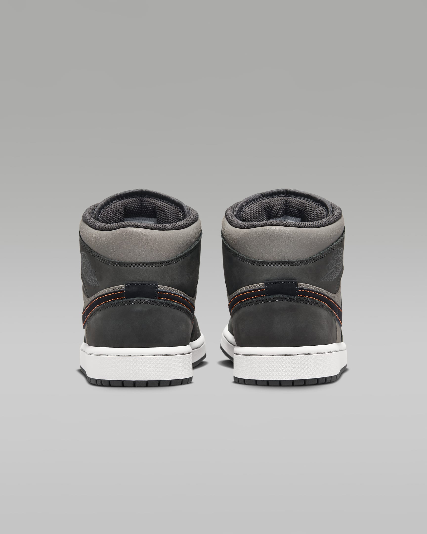 air-jordan-1-mid-se-shoes-0KTbxs5